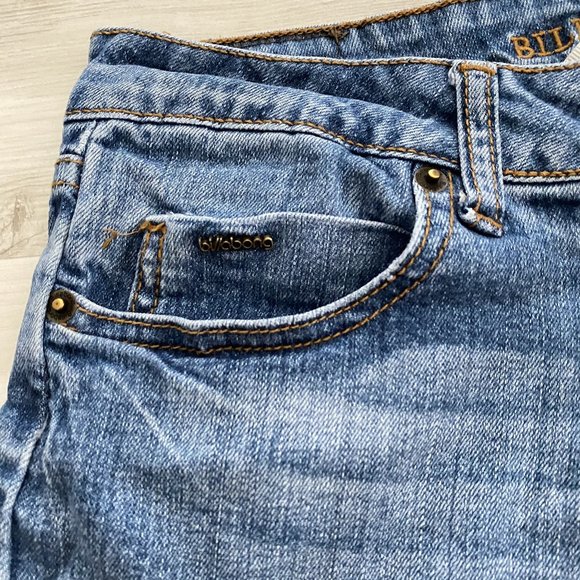 Billabong Low Rise Shorts - Picture 5 of 5